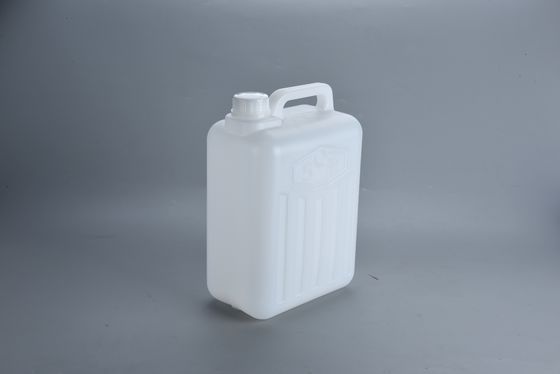 5L Extrusions-Blow-Formen aus Plastik Jerry Can Weißfarbe und 2 mm Wanddicke für Langlebigkeit