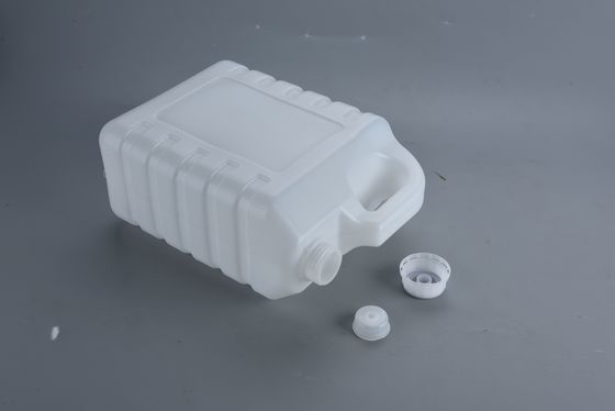 6L angepasste Plastik-Jerry Can Spot Bestell- oder Prozessoptionen verfügbar